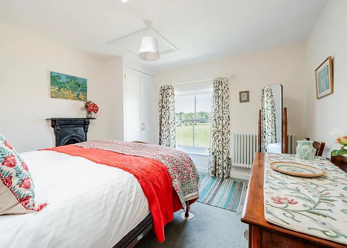 Beautiful Cottage In Brockenhurst With Forest View